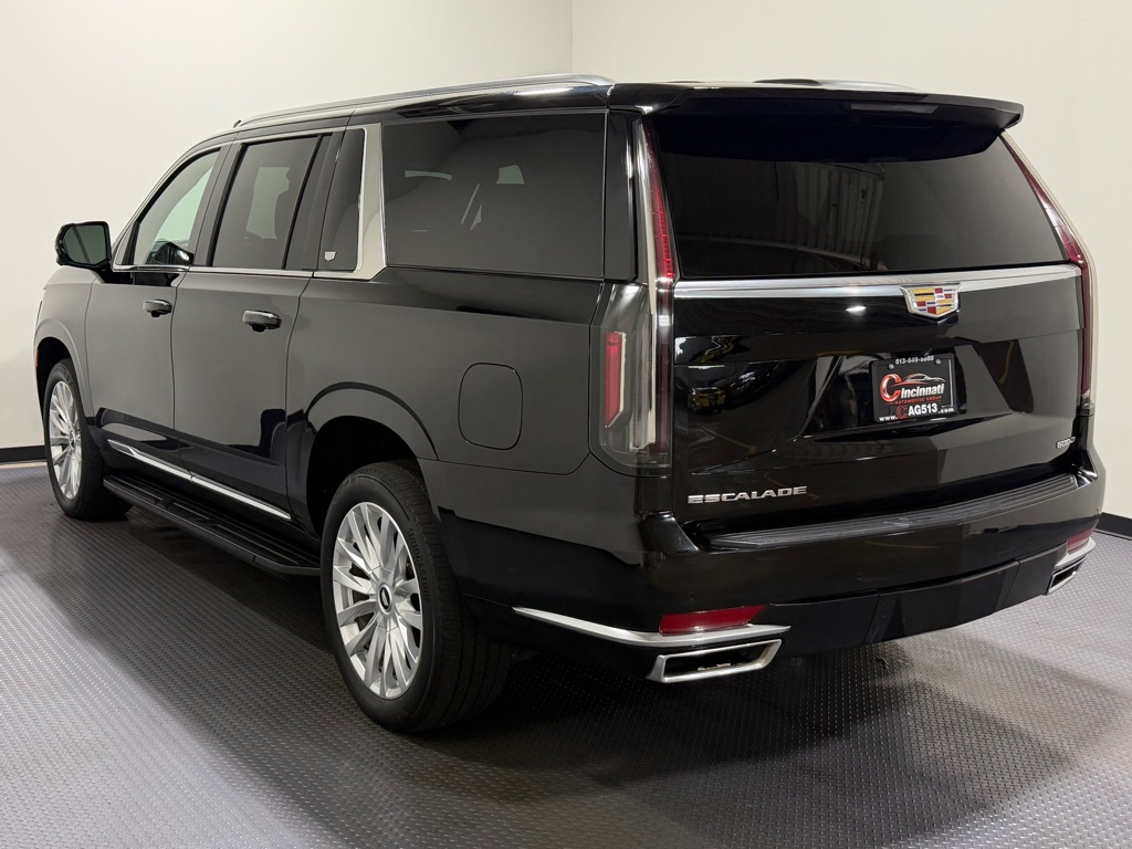 Photo 7 of this CADILLAC ESCALADE