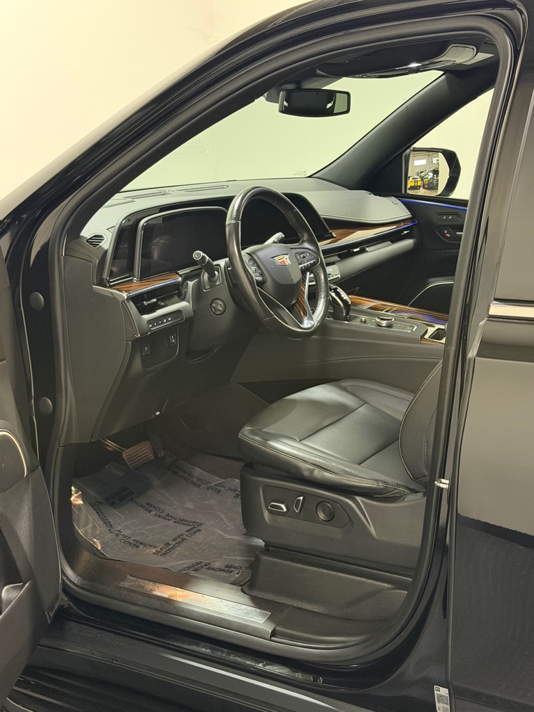 Photo 8 of this CADILLAC ESCALADE
