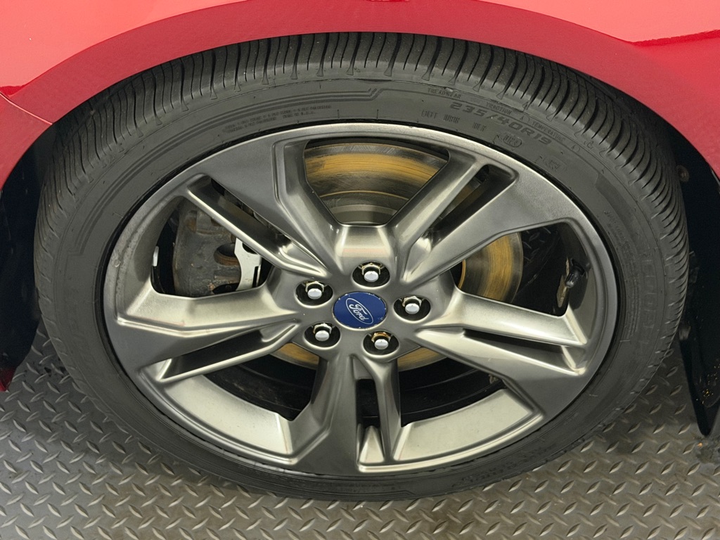 Photo 20 of this FORD FUSION