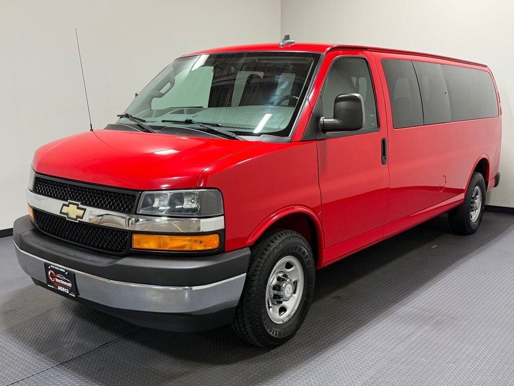  2017 Chevrolet Express 3500 LT Extended RWD   