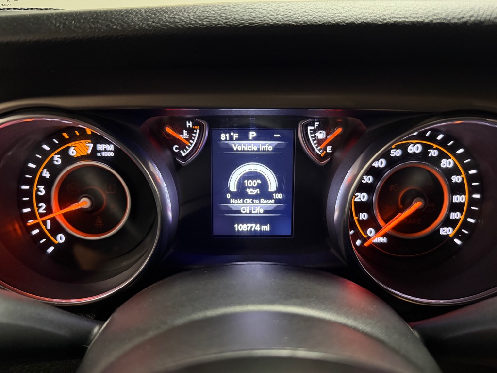 Photo 14 of this JEEP WRANGLER UNLIMI