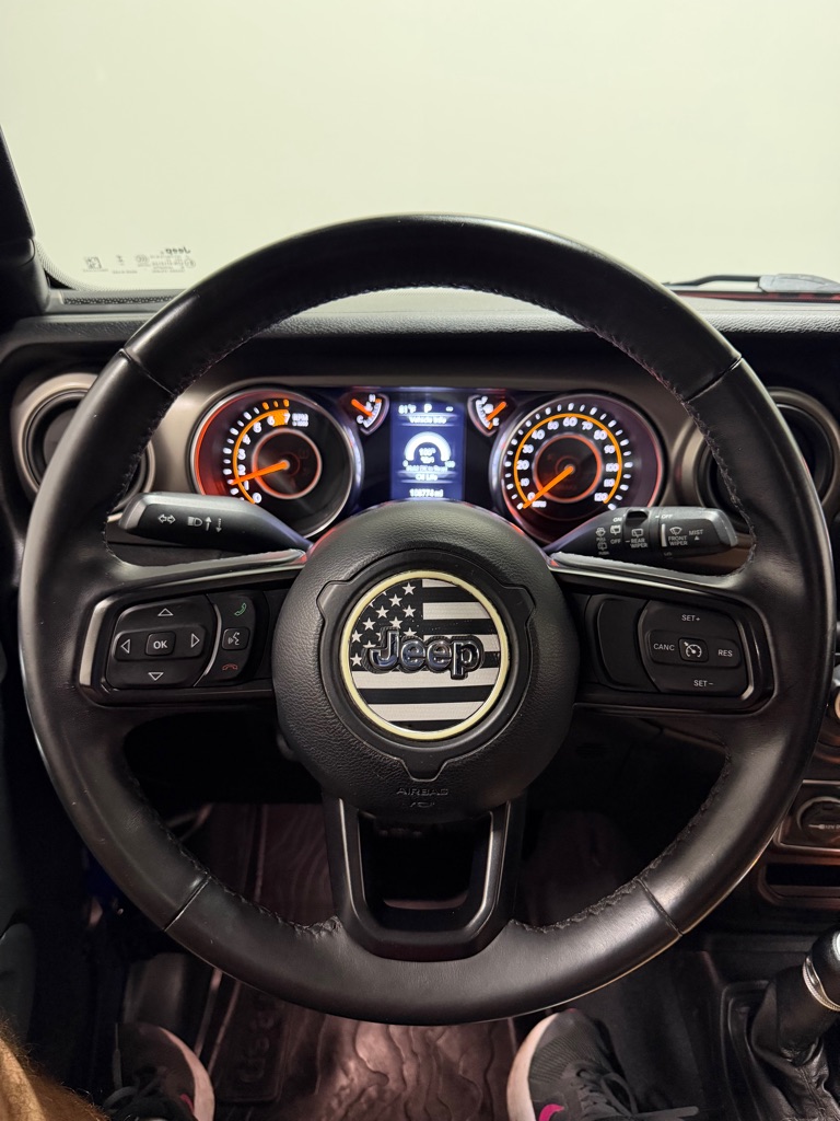 Photo 15 of this JEEP WRANGLER UNLIMI