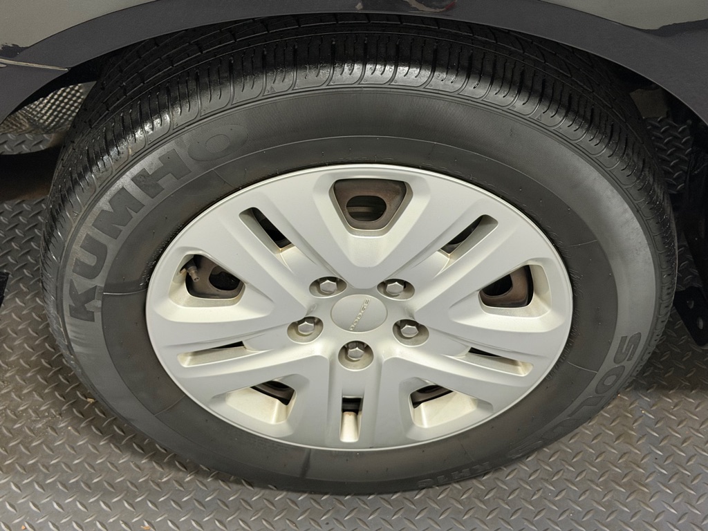 Photo 19 of this DODGE GRAND CARAVAN