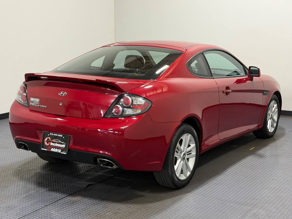 Photo 5 of this HYUNDAI TIBURON