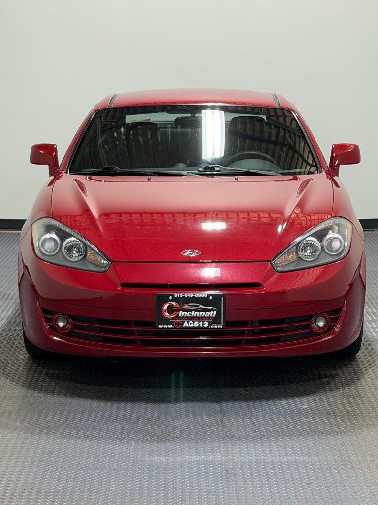 Photo 3 of this HYUNDAI TIBURON
