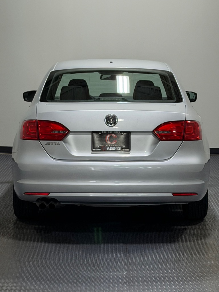 Photo 6 of this VOLKSWAGEN JETTA