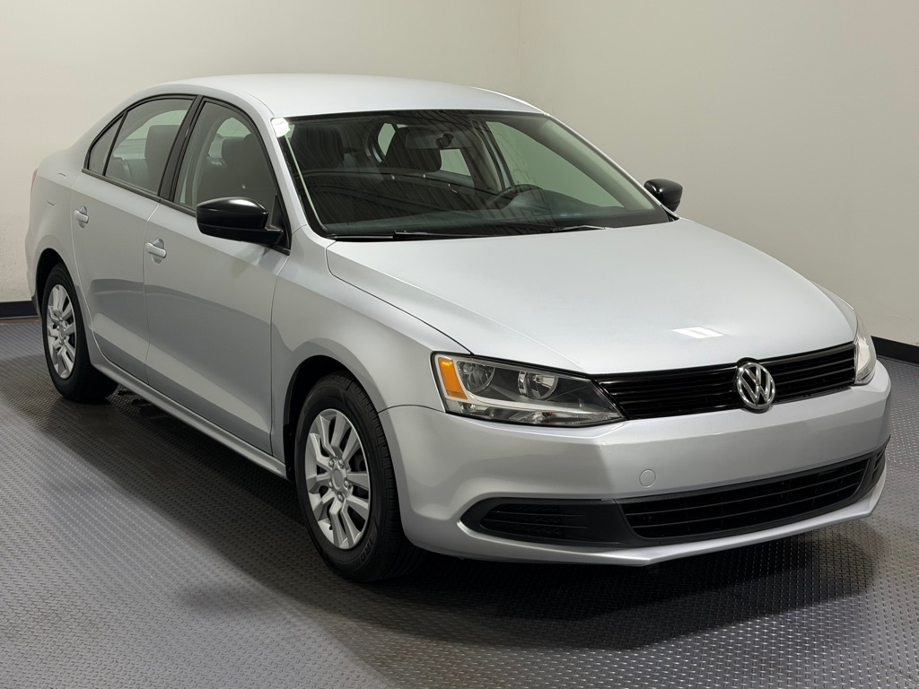 Photo 4 of this VOLKSWAGEN JETTA