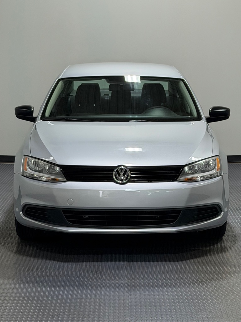 Photo 3 of this VOLKSWAGEN JETTA