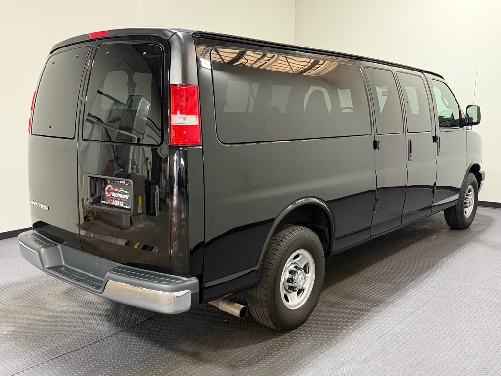 Photo 5 of this CHEVROLET EXPRESS G3500