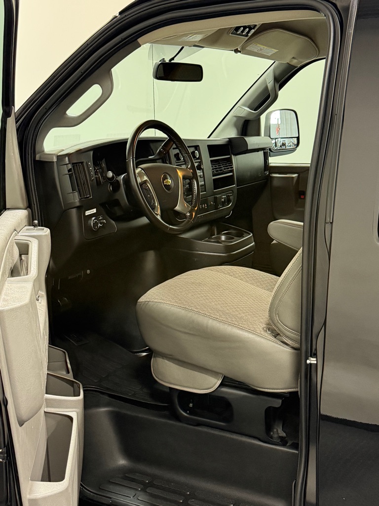 Photo 8 of this CHEVROLET EXPRESS G3500