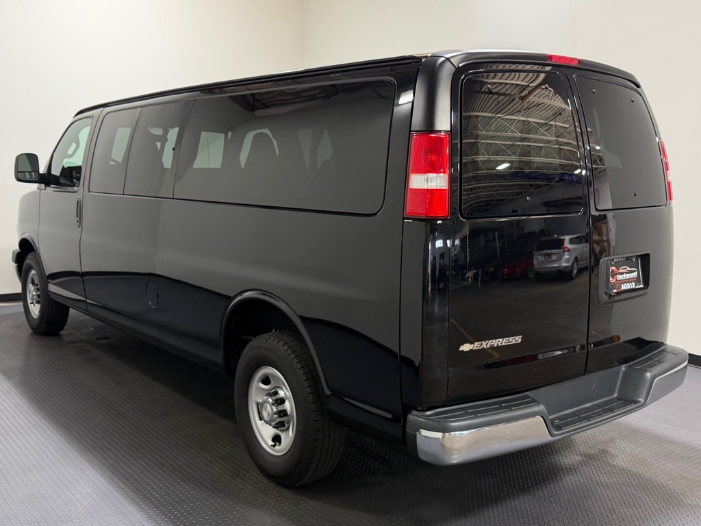 Photo 7 of this CHEVROLET EXPRESS G3500