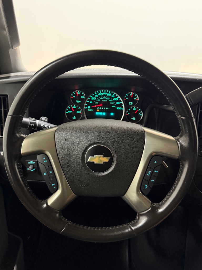 Photo 15 of this CHEVROLET EXPRESS G3500
