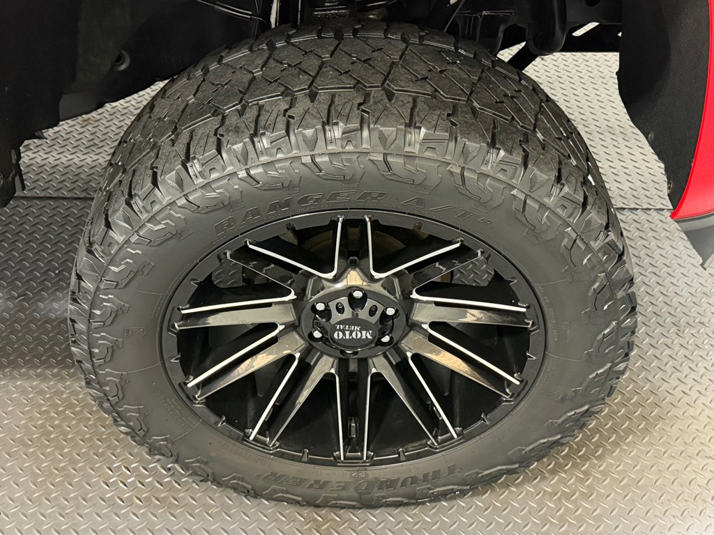 Photo 17 of this CHEVROLET COLORADO