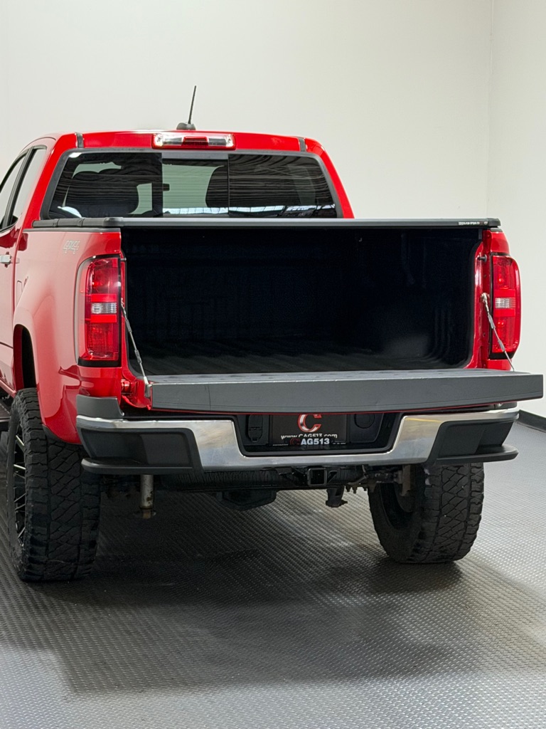 Photo 12 of this CHEVROLET COLORADO