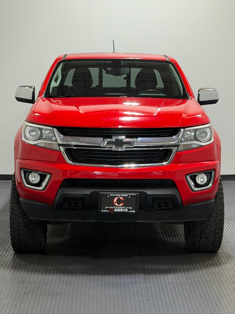 Photo 3 of this CHEVROLET COLORADO