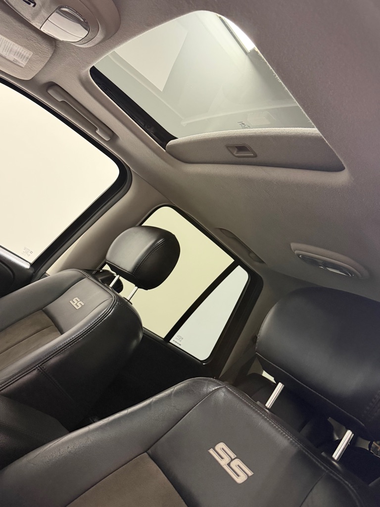 Photo 15 of this CHEVROLET TRAILBLAZER