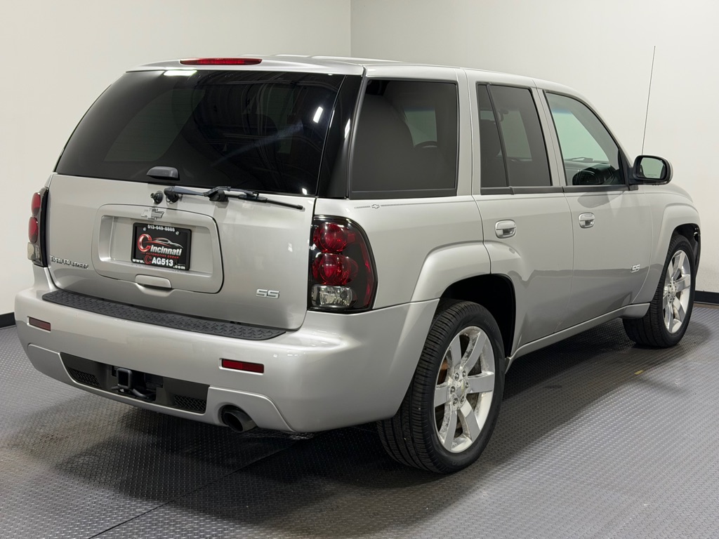 Photo 5 of this CHEVROLET TRAILBLAZER