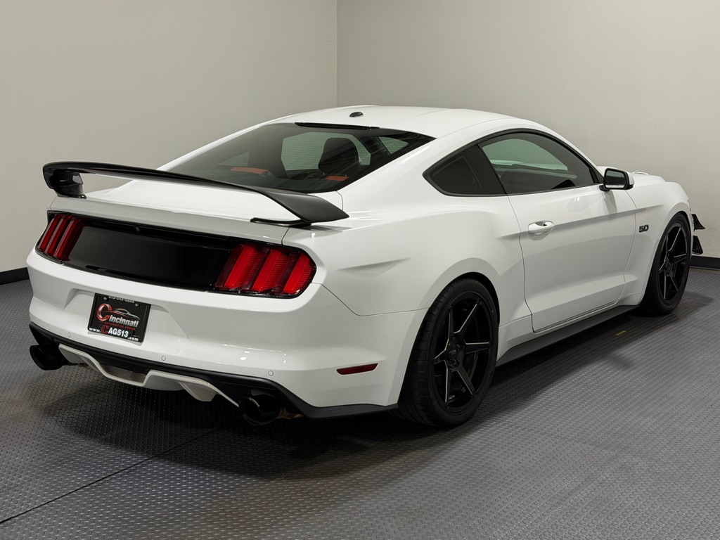 Photo 5 of this FORD MUSTANG