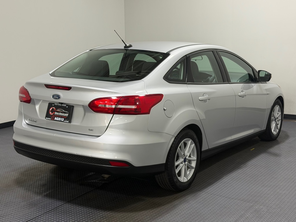 Photo 5 of this FORD FOCUS