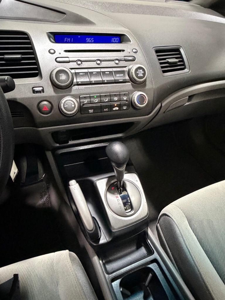 Photo 13 of this HONDA CIVIC