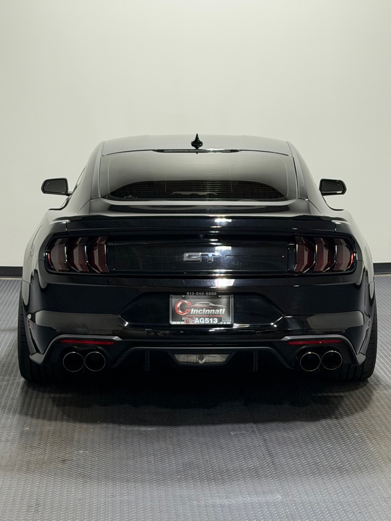 Photo 6 of this FORD MUSTANG