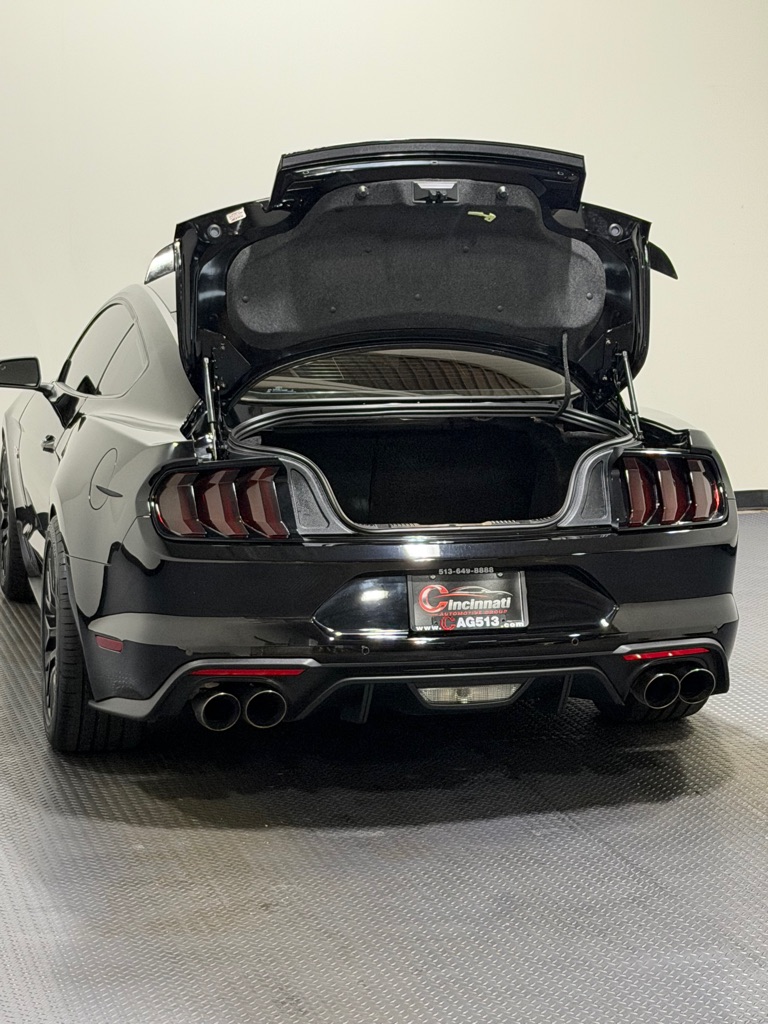 Photo 11 of this FORD MUSTANG