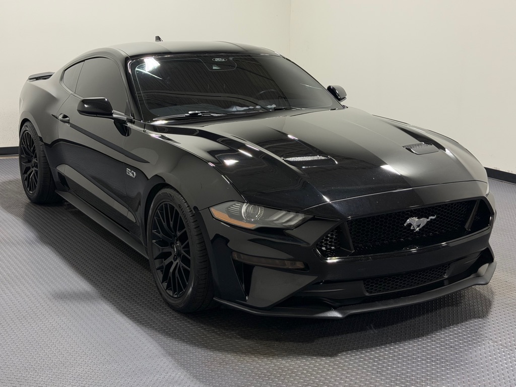 Photo 4 of this FORD MUSTANG