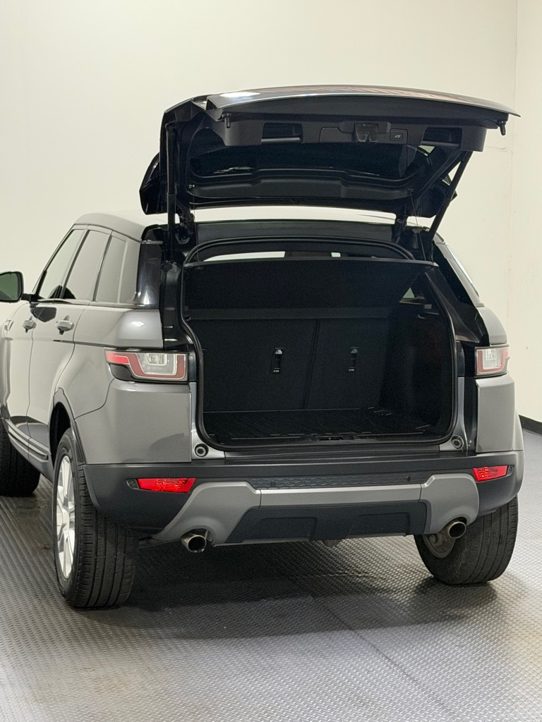 Photo 12 of this LAND ROVER RANGE ROVER EVO