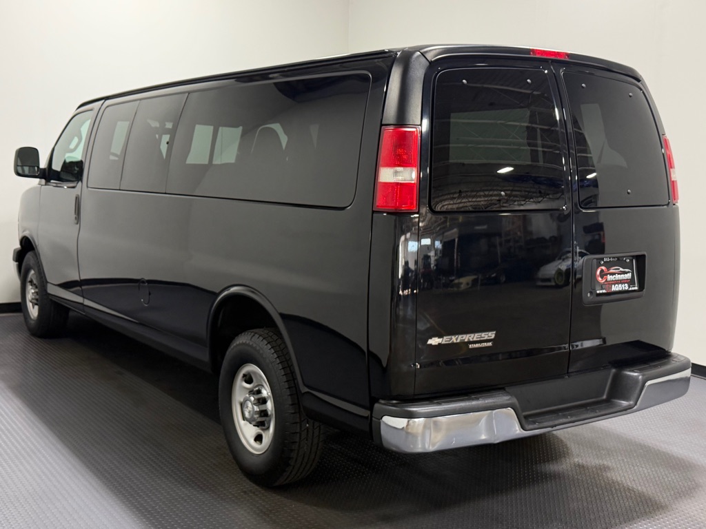 Photo 7 of this CHEVROLET EXPRESS G3500