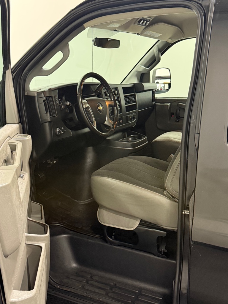 Photo 8 of this CHEVROLET EXPRESS G3500