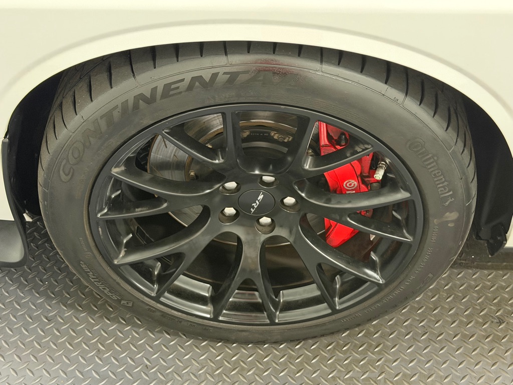 Photo 21 of this DODGE CHALLENGER