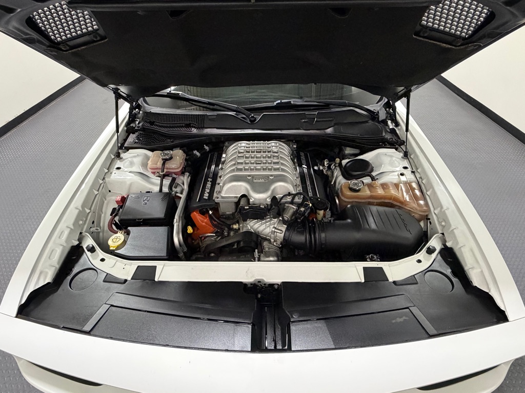 Photo 17 of this DODGE CHALLENGER