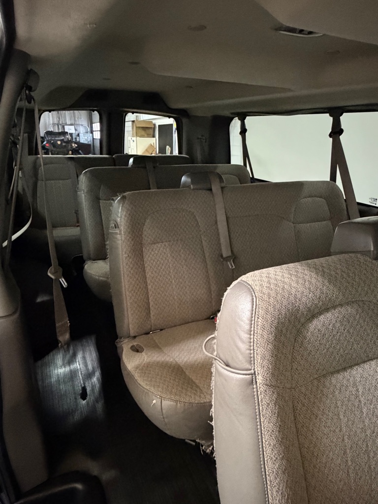 Photo 10 of this CHEVROLET EXPRESS G3500