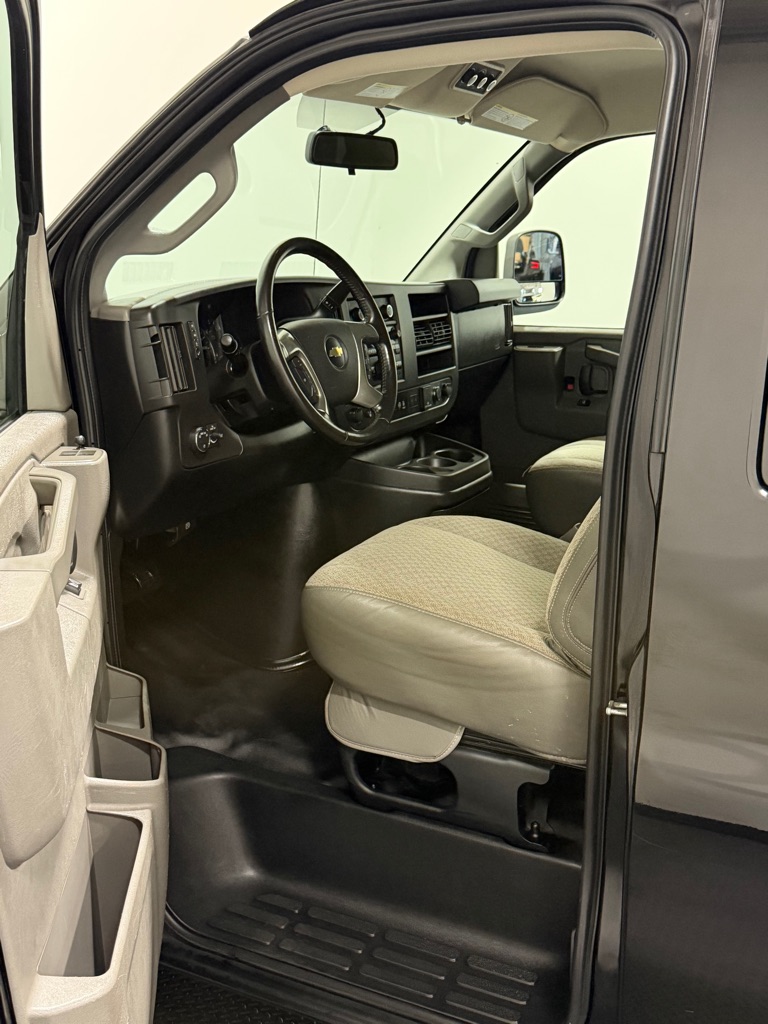 Photo 8 of this CHEVROLET EXPRESS G3500