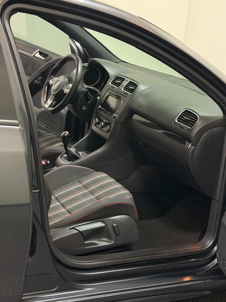 Photo 11 of this VOLKSWAGEN GTI