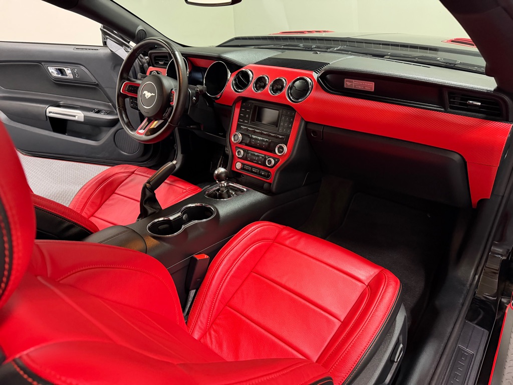Photo 11 of this FORD MUSTANG