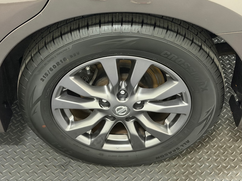 Photo 19 of this NISSAN ALTIMA