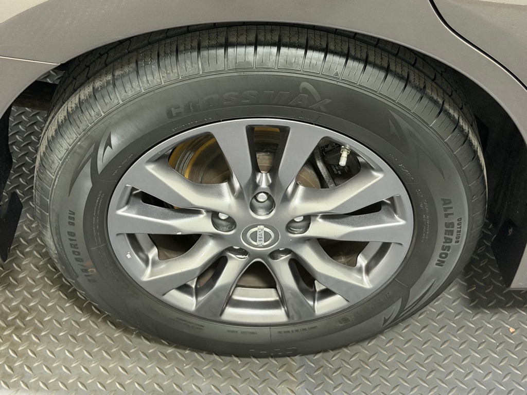 Photo 18 of this NISSAN ALTIMA