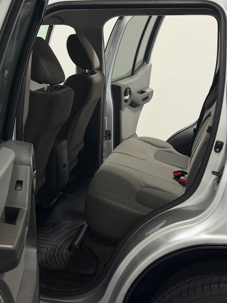 Photo 8 of this NISSAN XTERRA
