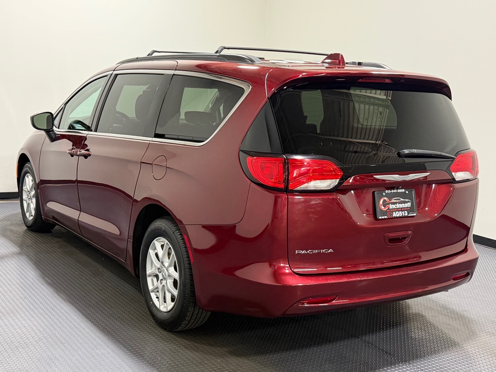 Photo 7 of this CHRYSLER PACIFICA
