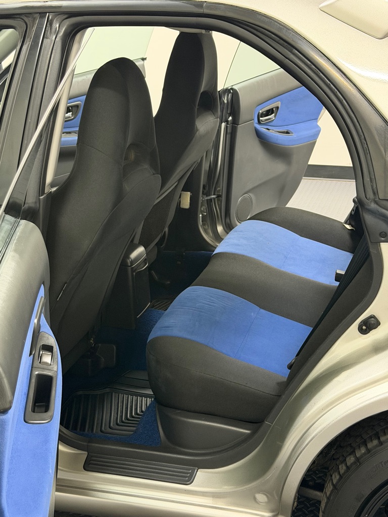 Photo 8 of this SUBARU IMPREZA