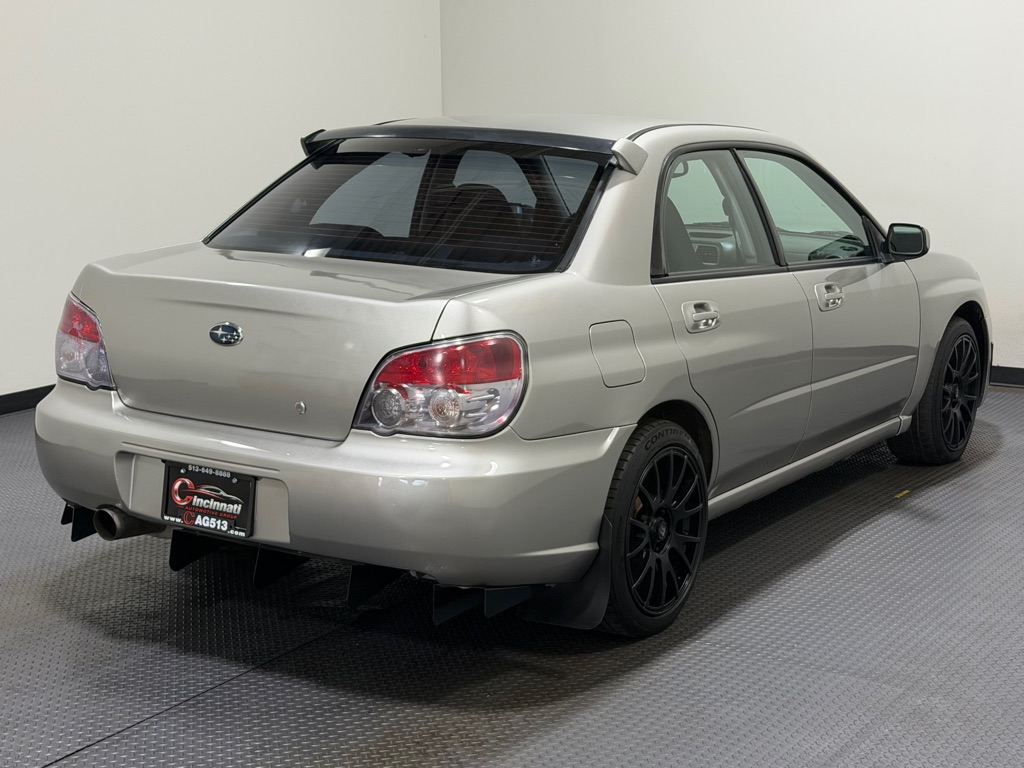 Photo 4 of this SUBARU IMPREZA