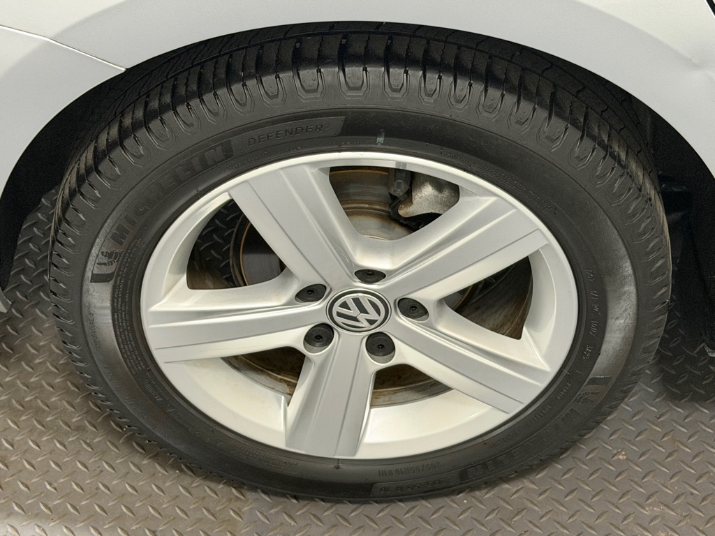 Photo 18 of this VOLKSWAGEN GOLF SPORTWAGEN