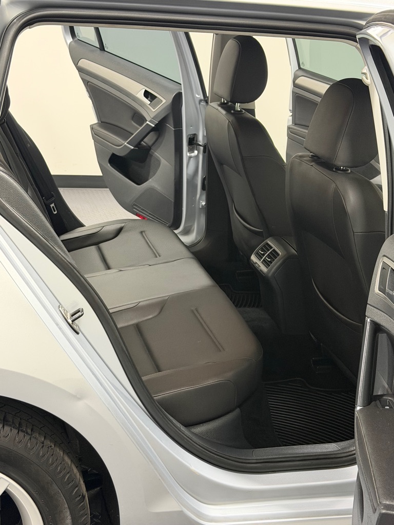 Photo 10 of this VOLKSWAGEN GOLF SPORTWAGEN