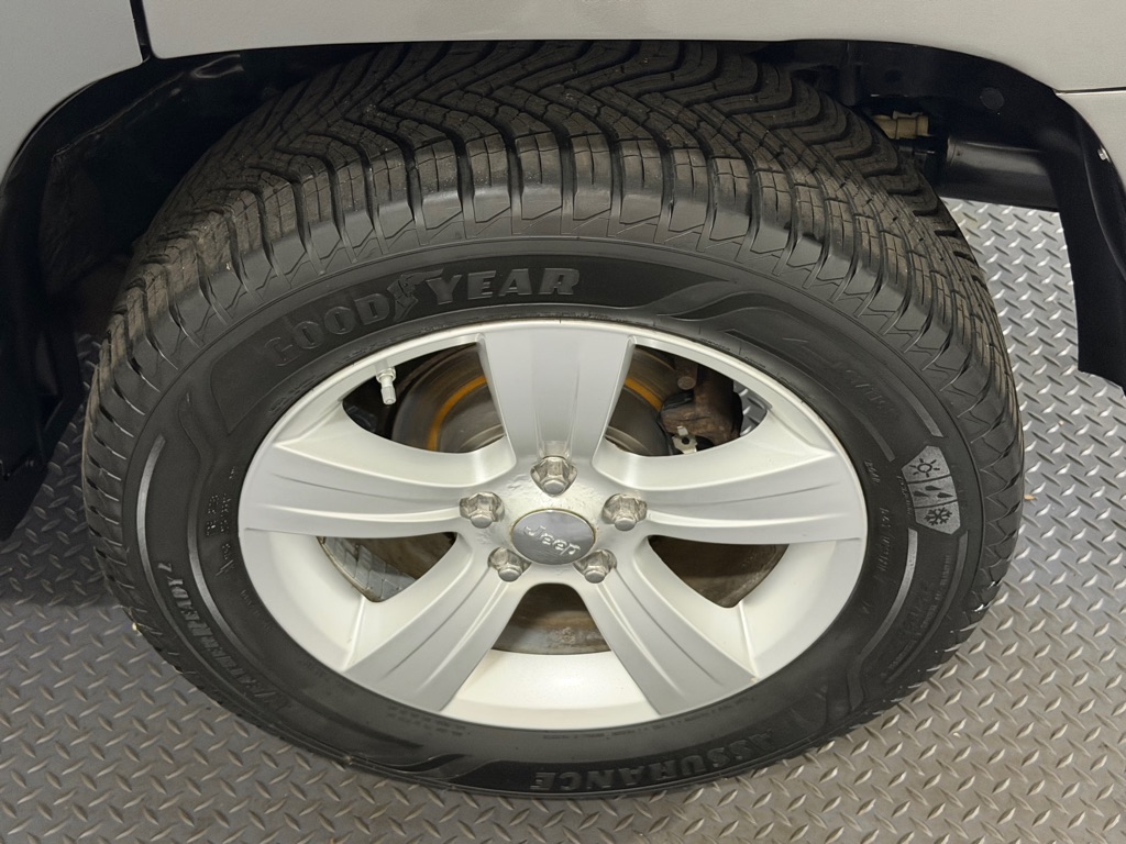 Photo 19 of this JEEP PATRIOT