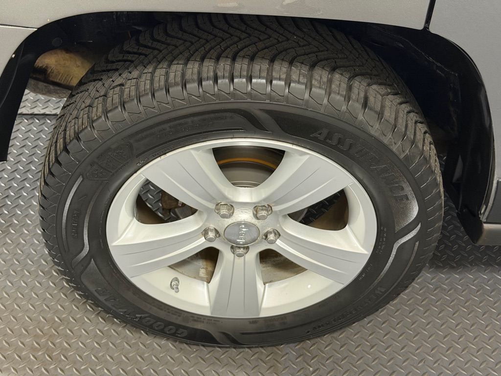 Photo 18 of this JEEP PATRIOT
