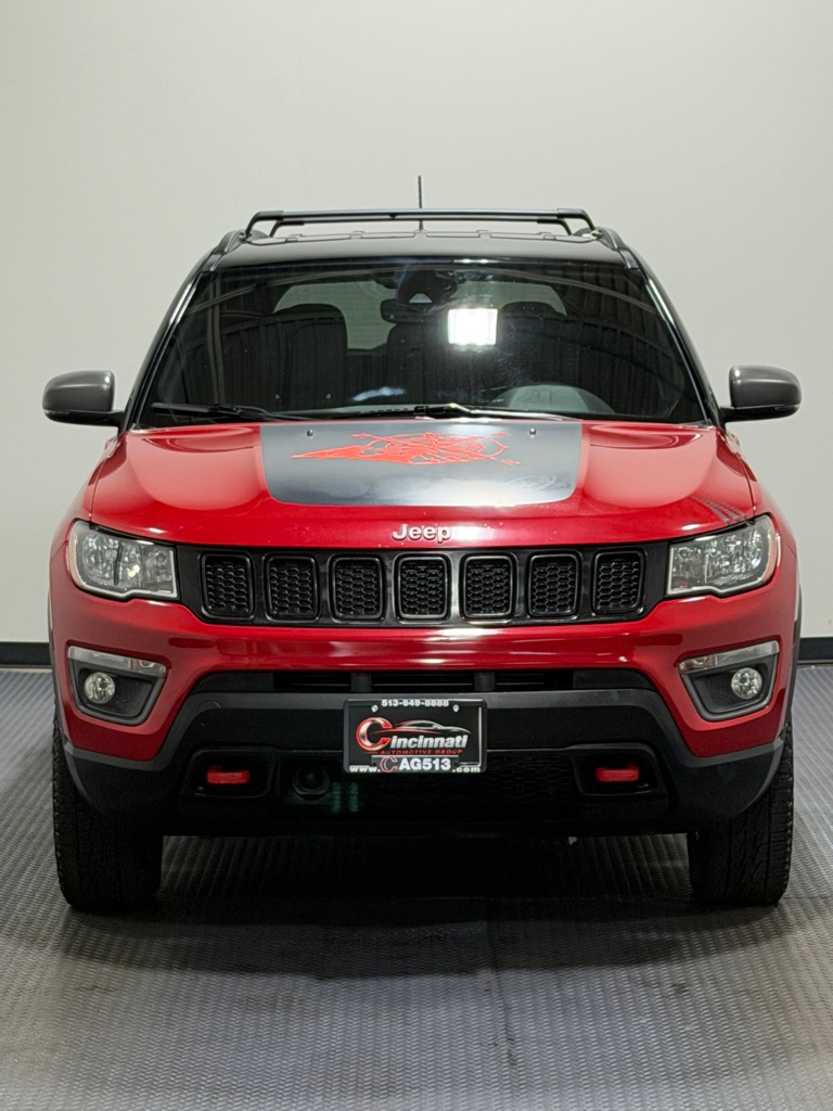 Photo 3 of this JEEP COMPASS