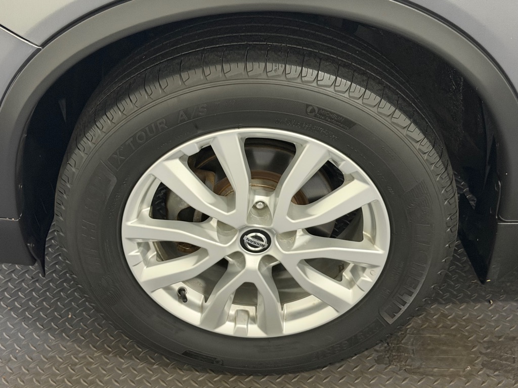 Photo 20 of this NISSAN ROGUE