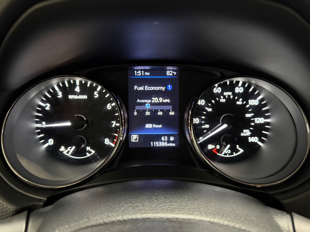 Photo 14 of this NISSAN ROGUE