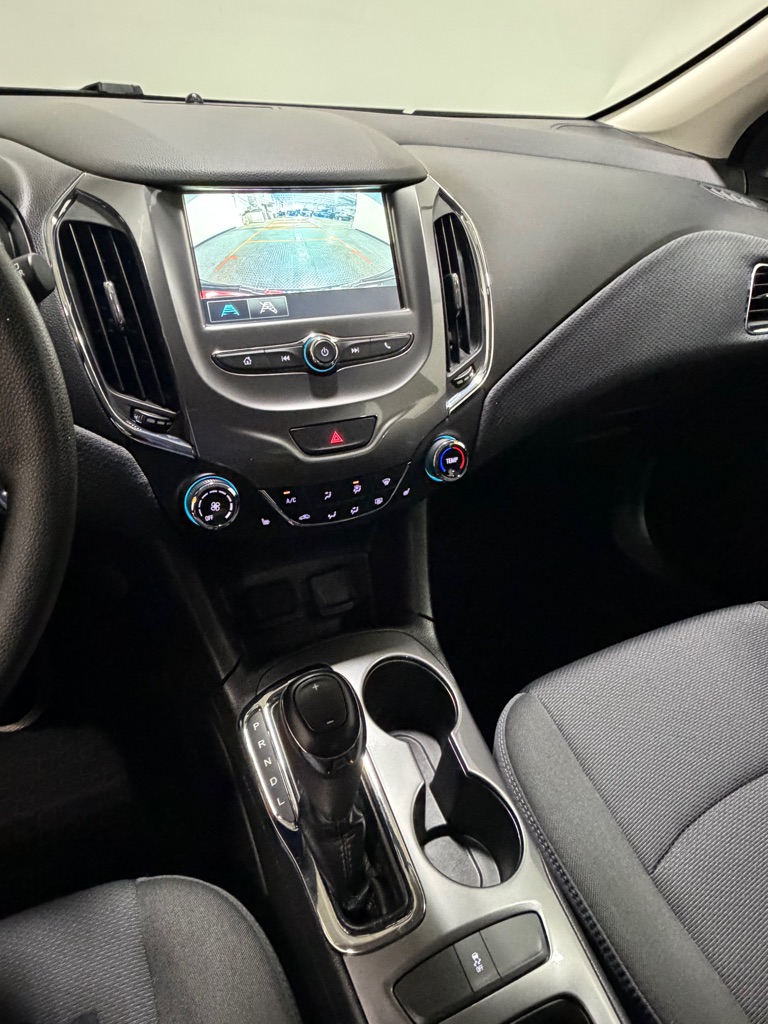 Photo 12 of this CHEVROLET CRUZE